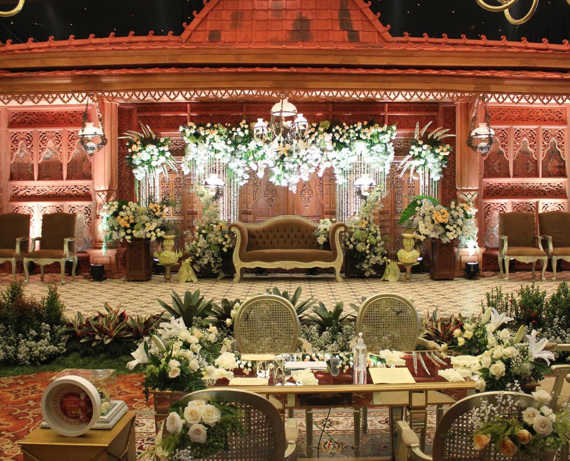Hotel Santika Premiere Semarang Kültér fotó