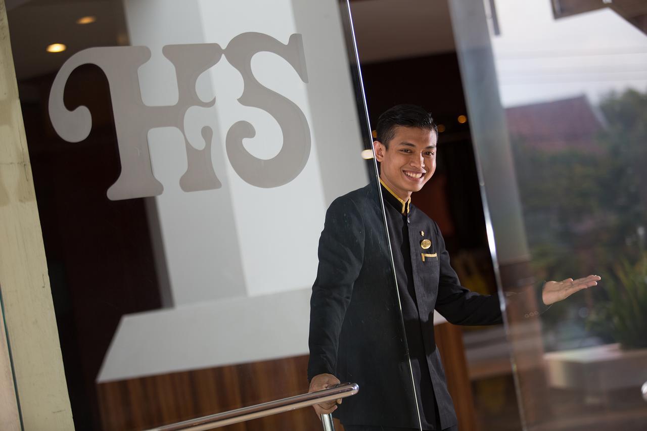 Hotel Santika Premiere Semarang Kültér fotó